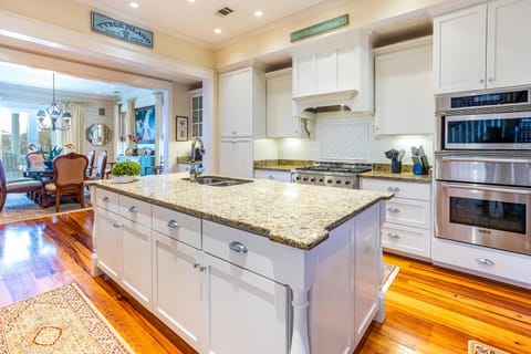 Large kitchen on the middle floor