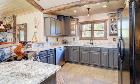 Grey Moose Lodge, Kitchen, 1