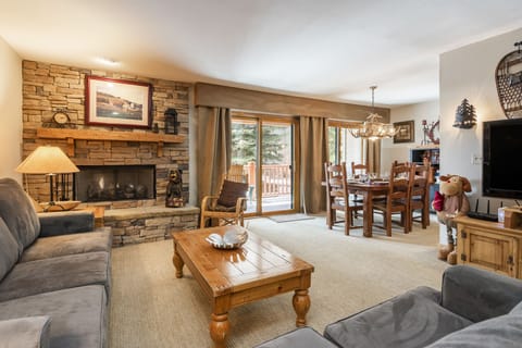 Open floor plan and comfortable seating in the living room