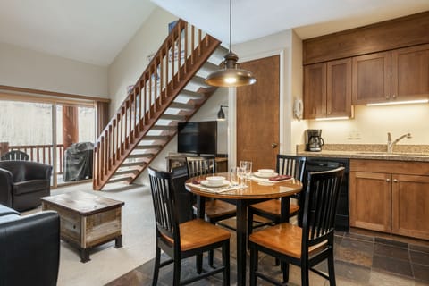 Dining area with seating for 4