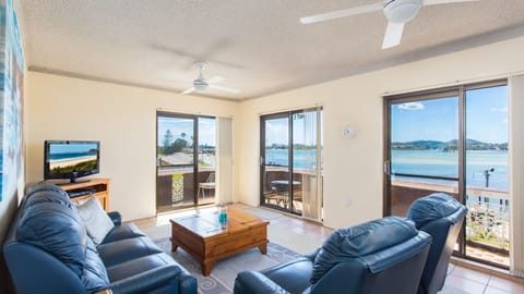 Lounge Area