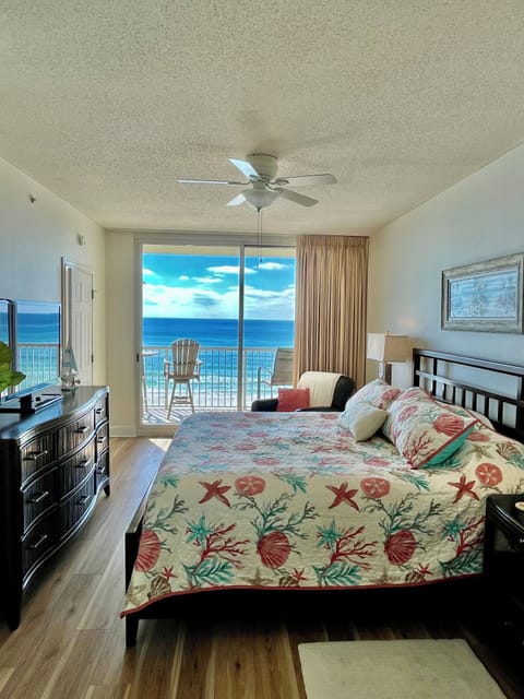 Gulf Front King Suite