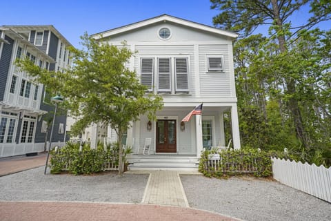 WELCOME TO SPLENDOR IN THE SAND IN SEASIDE, FL!