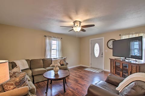 Main Living Area | Smart TV