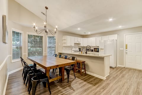 Kitching and dining room