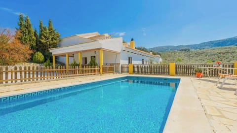 Casas de Paquita - El Establo Montefrío by Ruralidays