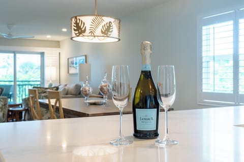Complimentary Bubbles