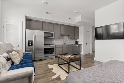 Come visit Music City