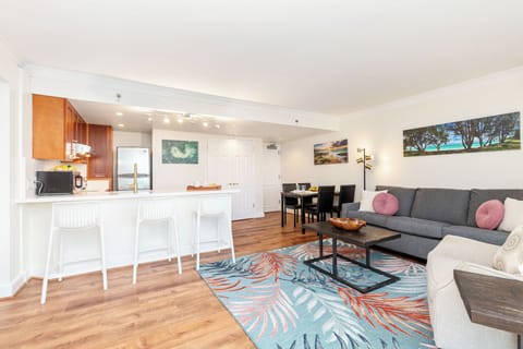 Bright and inviting vacation home living room