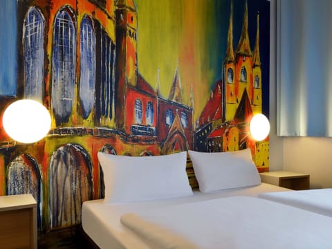 Double Room | Desk, soundproofing, WiFi (free), bed sheets