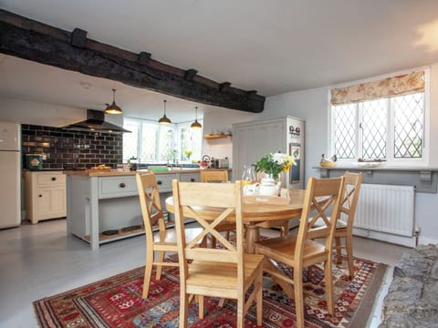 Kitchen | Thatched Cottage, Kingsteignton, near Newton Abbot