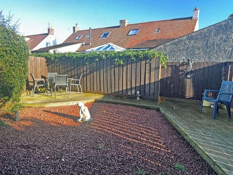 Garden | Kia Ora Cottage, Seahouses