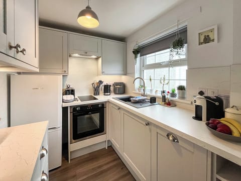 Kitchen | No 7, Gatehouse of Fleet