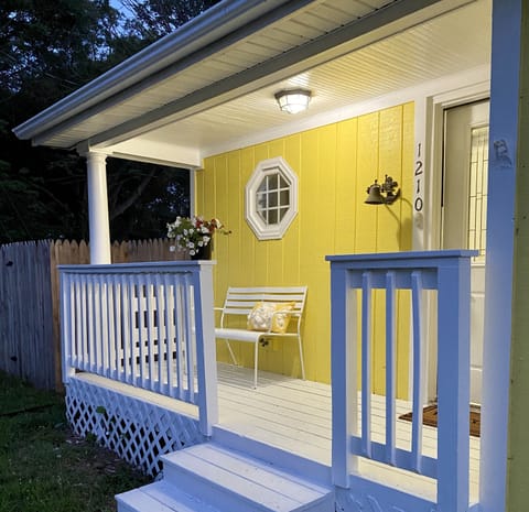 Welcome To Sunny Place Cottage!