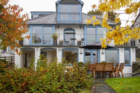 Luxury House, Ensuite, Mountain View (The Lookout Keswick) | Exterior