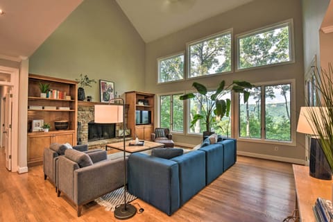 Jasper Vacation Rental | 5BR | 5BA | 4,500 Sq Ft | Step-Free Entry