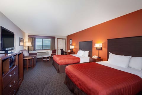 Desk, blackout drapes, iron/ironing board, free WiFi