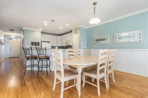 Sunset Island 4 Fountain Drive East Unit 3A Kitchen and Dining Area