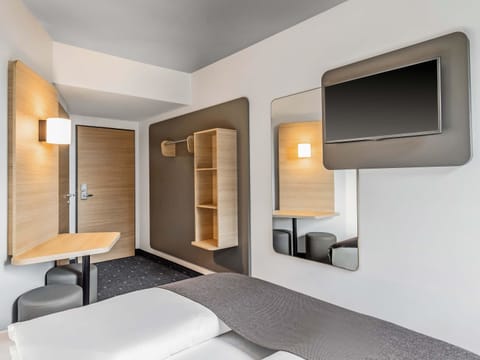 Double Room | Desk, soundproofing, free WiFi