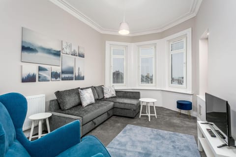 Living Area - 1
