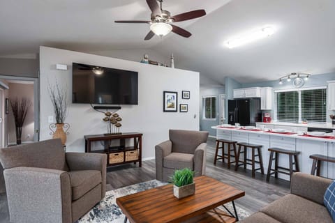 Living Room (upper level)