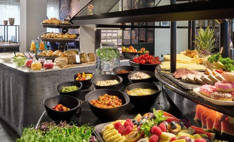 Daily buffet breakfast for a fee