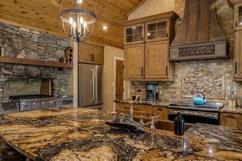 Custom Craft Kitchen