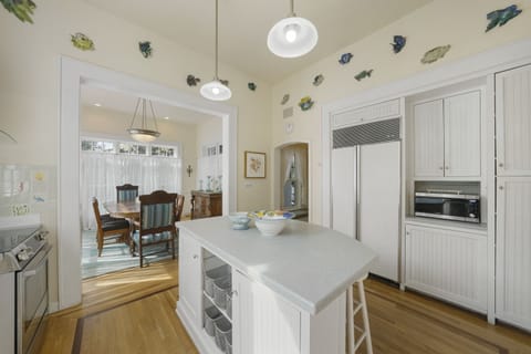 LARGE DOUBLE DOOR FRIDGE, ALTERNATE VIEW TO DINING ROOM