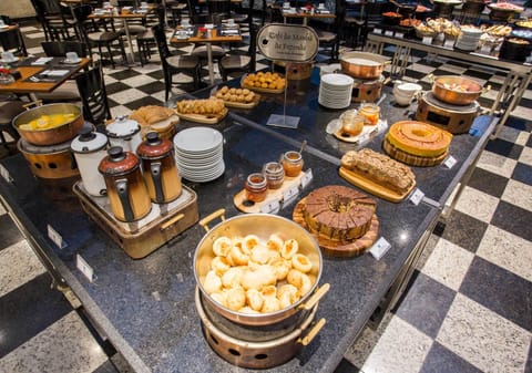 Free buffet breakfast