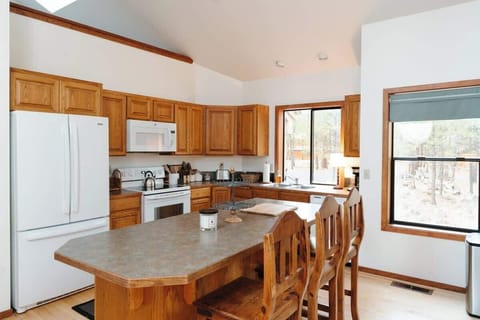 Fully equipped kitchen