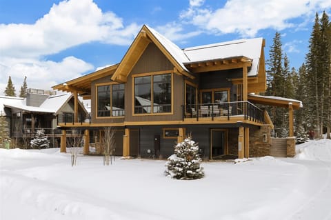 Exterior - Five Peaks - Breckenridge Vacation Rental