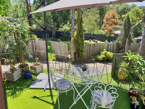 Back Deck overlooking the garden.
Enjoy the mountains from the balcony!