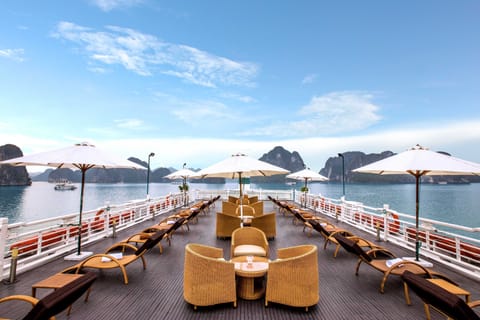 Sundeck