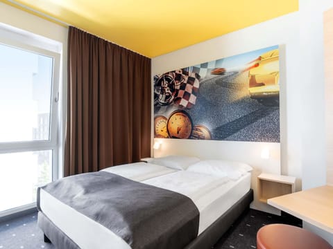 Double Room | Desk, soundproofing, WiFi (free), bed sheets