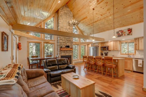 Living and Kitchen area