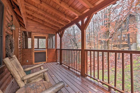 Private Deck | Gas Grill