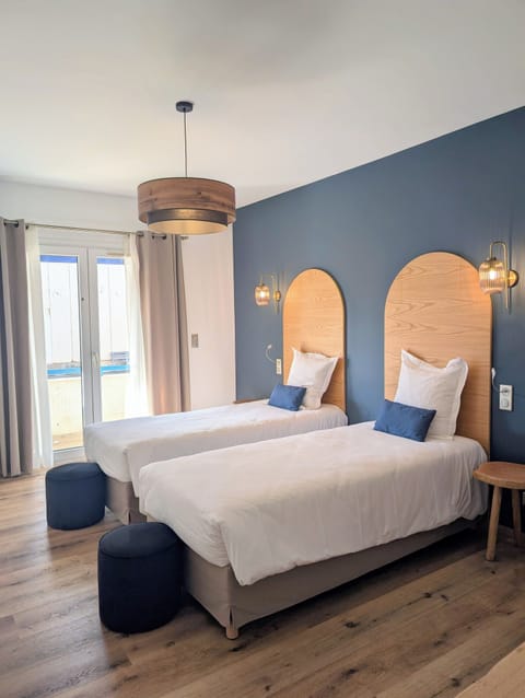 Comfort Twin Room, Ground Floor | Premium bedding, in-room safe, desk, blackout drapes