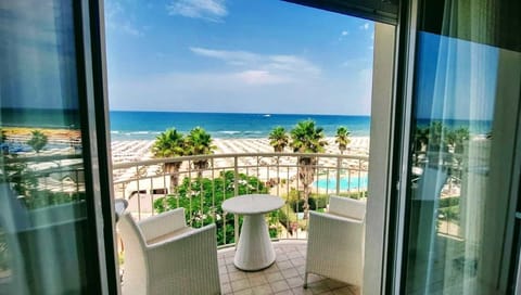 In-room safe, soundproofing, travel crib, free WiFi