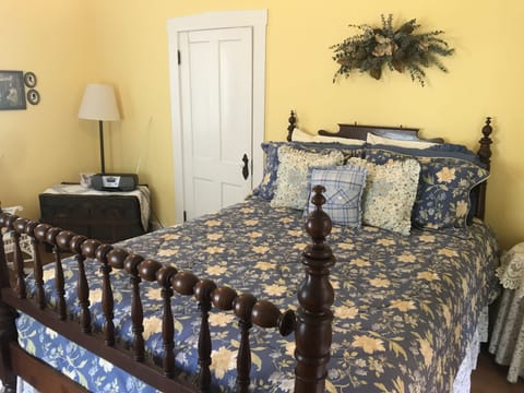 Dave & Mayme's Whirlpool Suite | Individually decorated, individually furnished, iron/ironing board