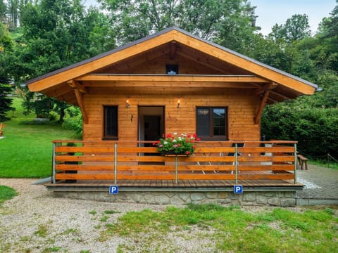 Plant, Building, Window, Property, Door, House, Wood, Tree, Land Lot, Cottage