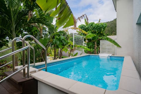 Villa, Non Smoking | 2 bedrooms, iron/ironing board, WiFi (free), bed sheets