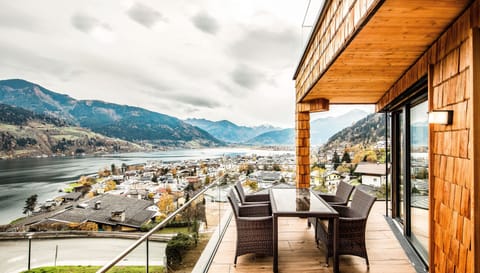Premium Apartment | Balcony