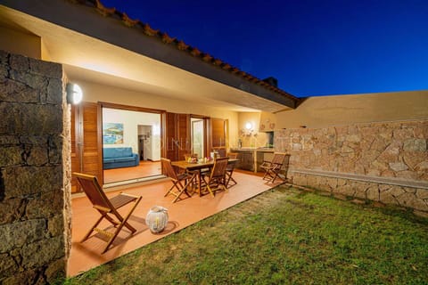 In Costa Paradiso, Sardinia, charming villa with private pool for rent.