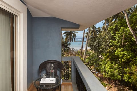 Deluxe Room, 1 Double Bed, Balcony | Balcony