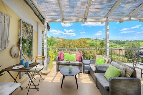Autumn, Balcony / Terrace / Patio, Outdoor, Scenic View, Spring, Summer, Winter