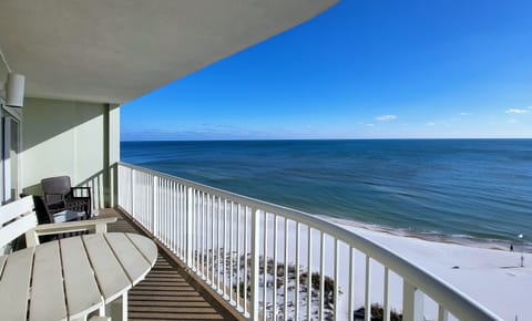 Tradewinds 805, 2 bedroom 2 bathroom, 8th floor, sleeps 7. Managed by Island Rentals.