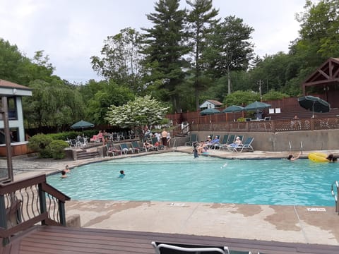 Community pool