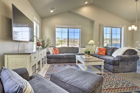Washington Vacation Rental | 3BR | 3BA | 1,940 Sq Ft | 2 Stories