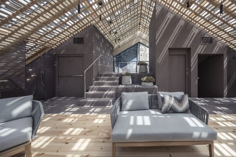 Sauna, hot tub, steam room, Turkish bath, body treatments