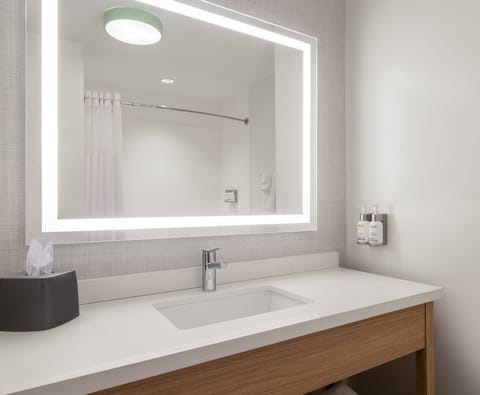 In-room safe, individually decorated, individually furnished, desk